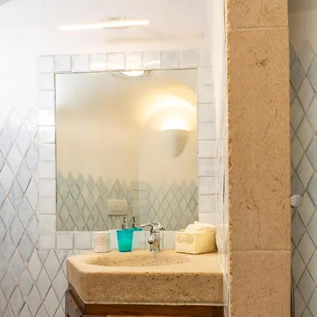 Βίλα Anga 10&1, Emma